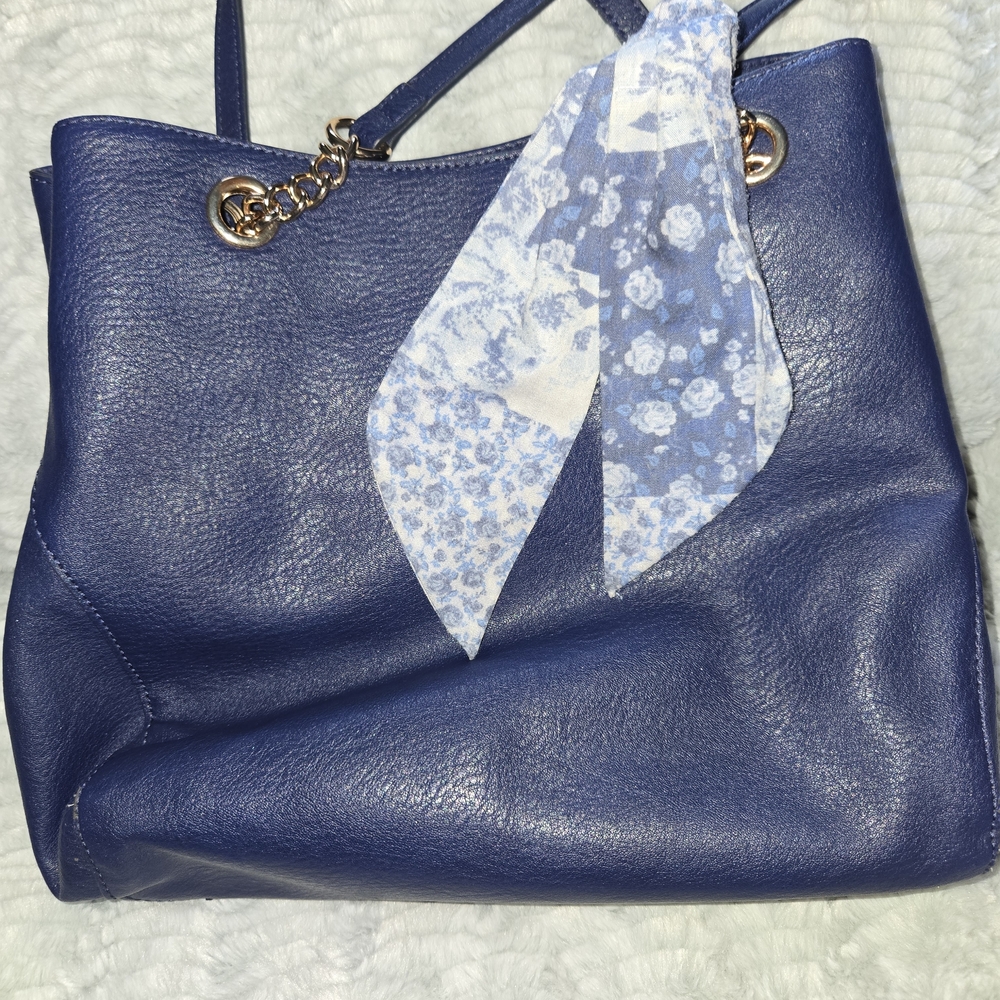 Elegant Blue Leather Tote Bag
